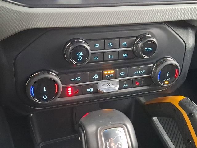 Used 2022 Ford Bronco Badlands image 16