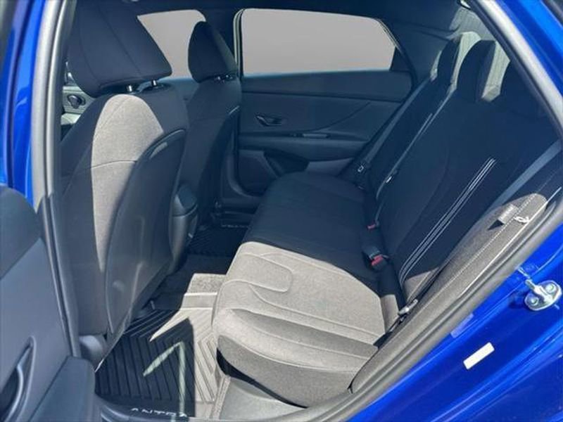 New 2025 Hyundai Elantra SEL image 16