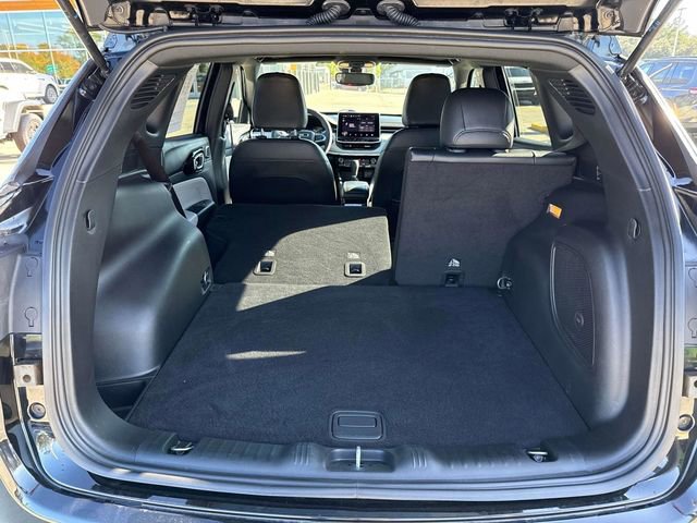 Used 2024 Jeep Compass Limited w/ Sun and Sound Group image 10