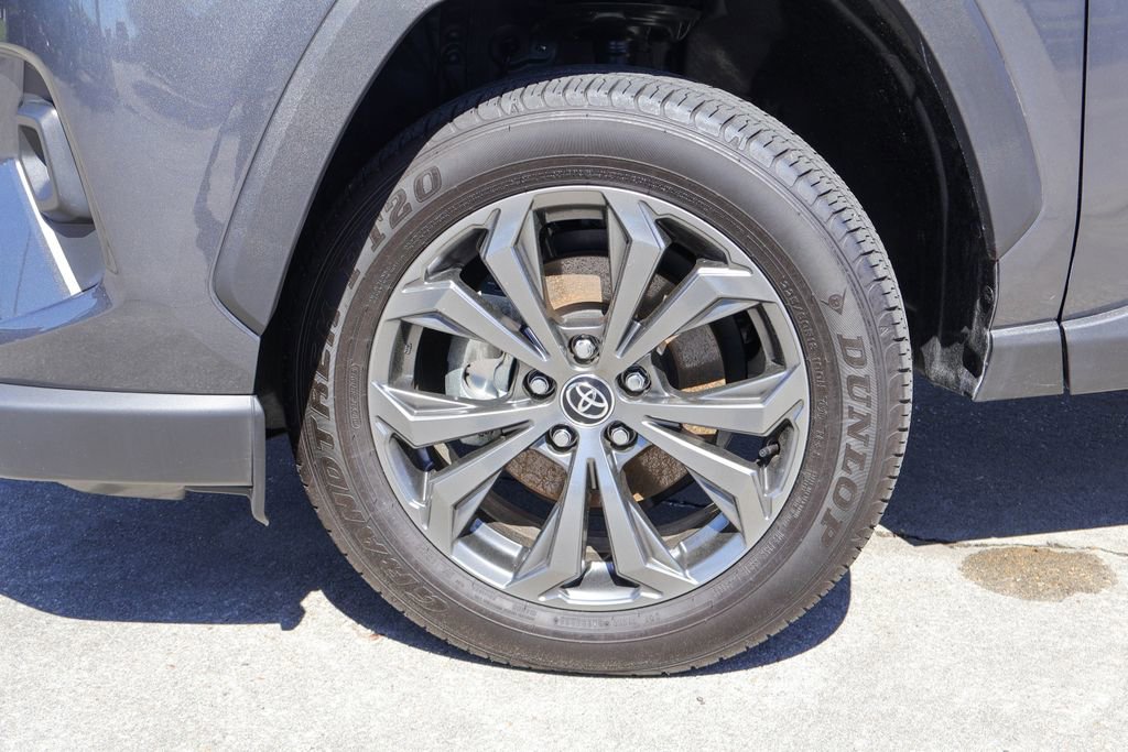 Used 2025 Toyota RAV4 Limited w/ Advanced Technology Package image 27