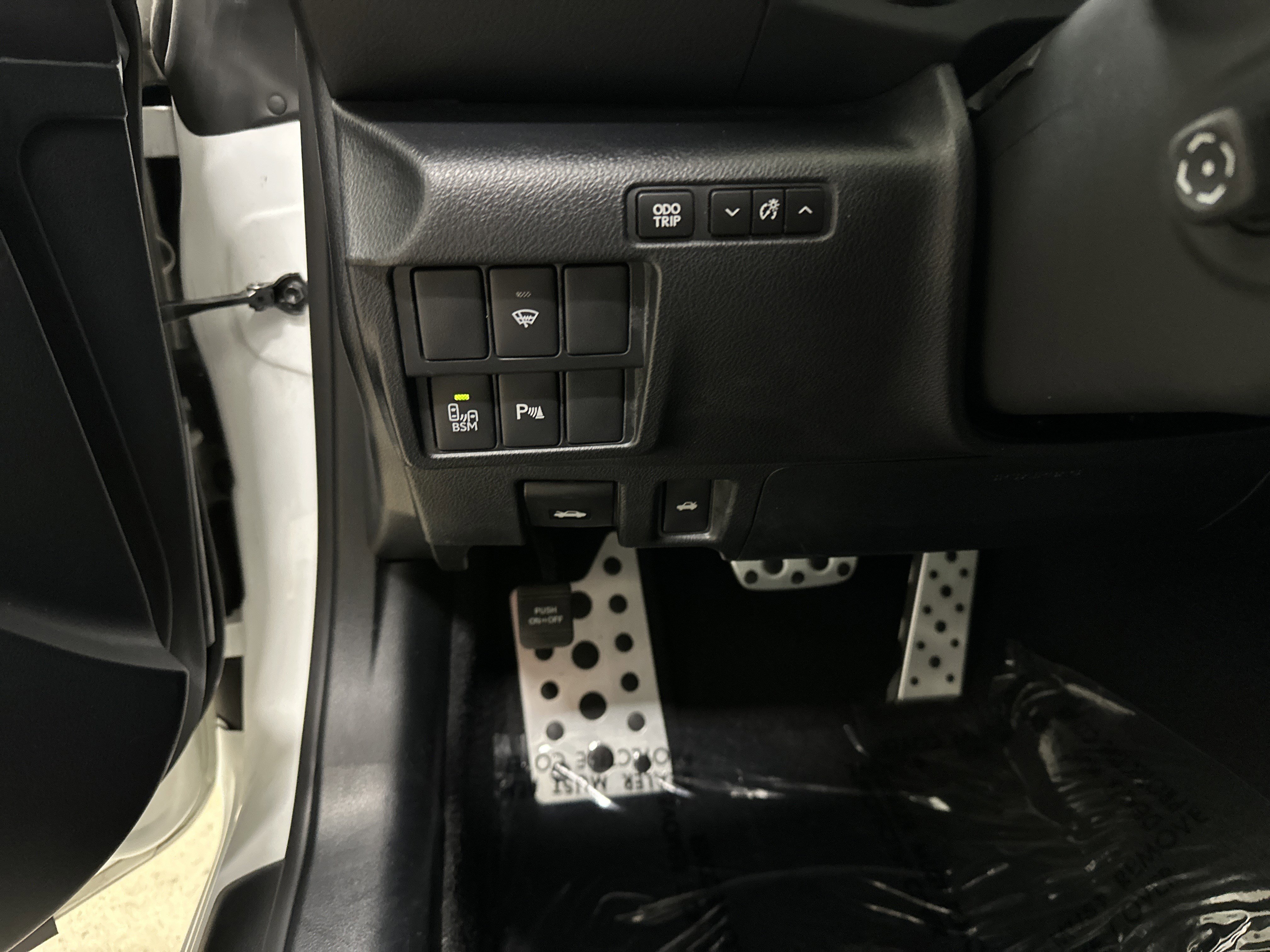 Used 2015 Lexus RC 350 AWD w/ Navigation System Package image 37