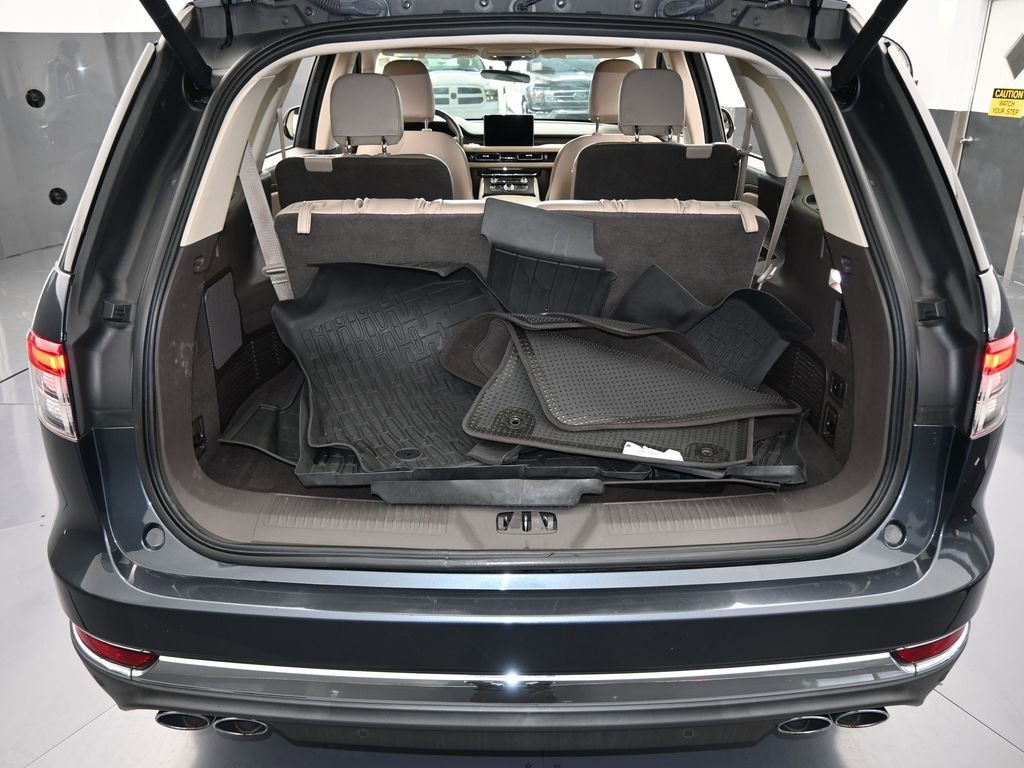 Used 2022 Lincoln Aviator Reserve w/ Elements Package Plus image 43