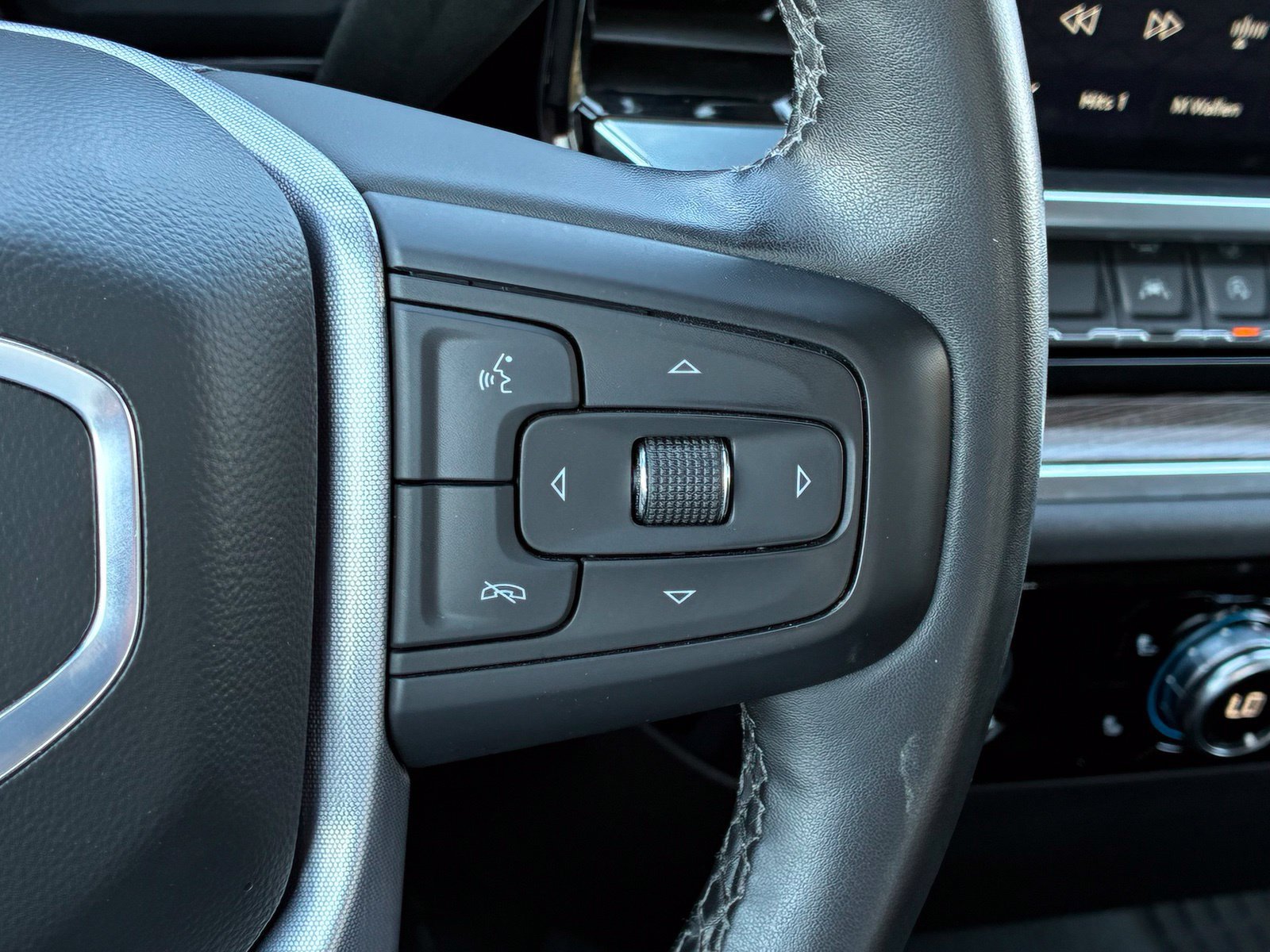 Used 2024 GMC Sierra 1500 Elevation AWD/4WD image 25