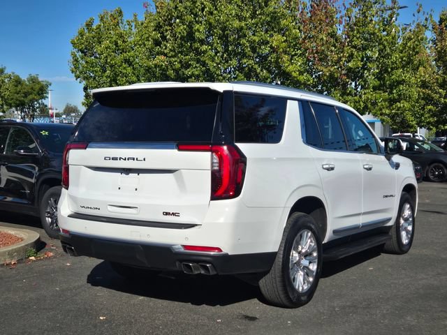 Used 2025 GMC Yukon Denali AWD/4WD image 4