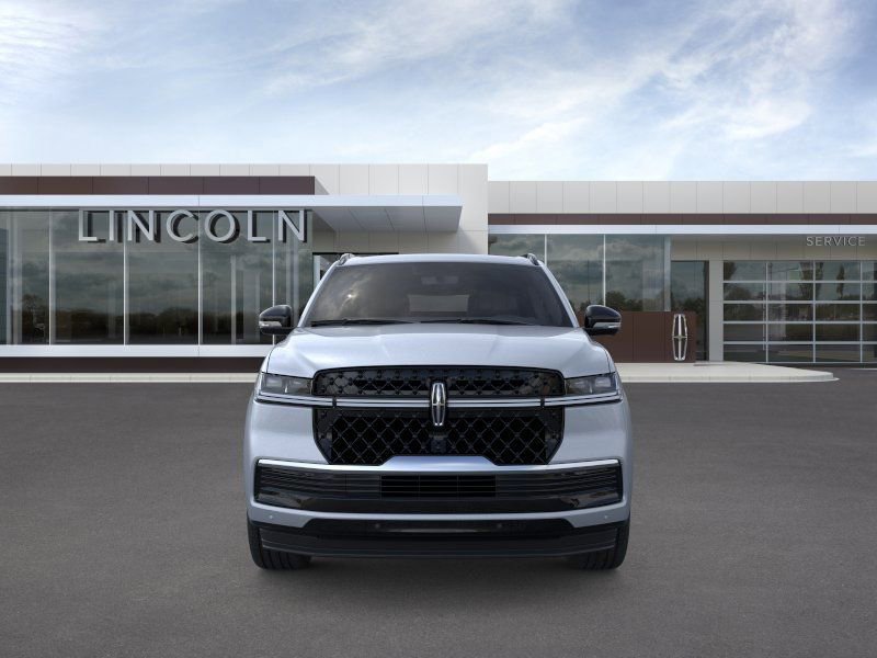 New 2026 Lincoln Navigator Reserve AWD/4WD image 6