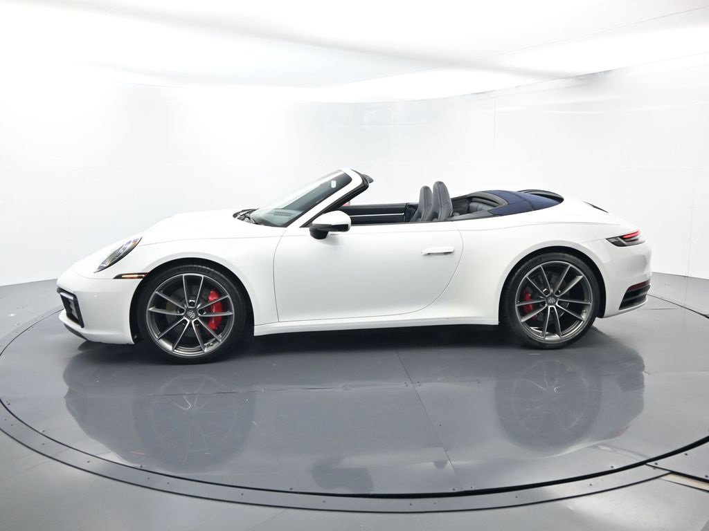 Used 2023 Porsche 911 Carrera S image 2
