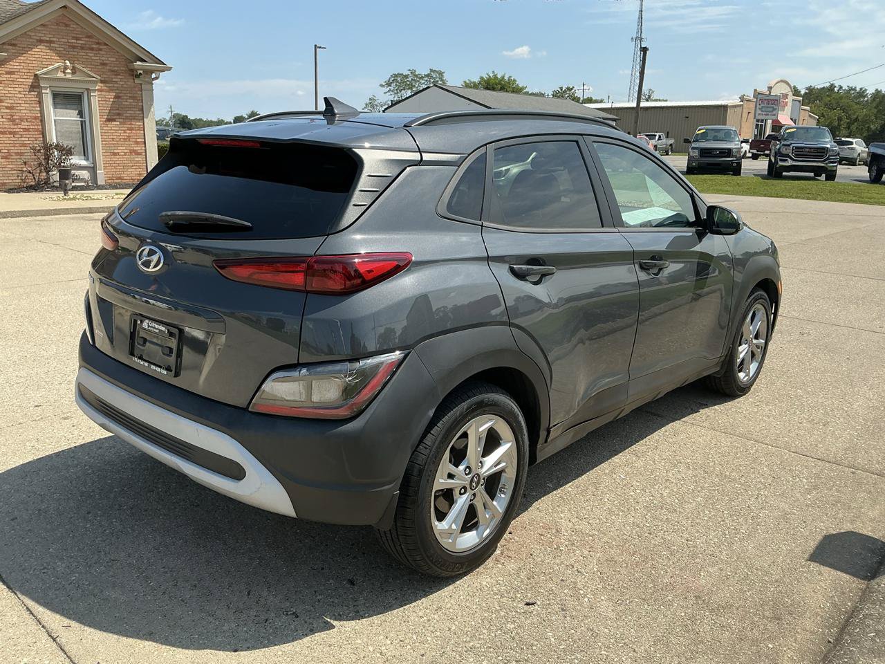 Used 2023 Hyundai Kona SEL FWD image 5