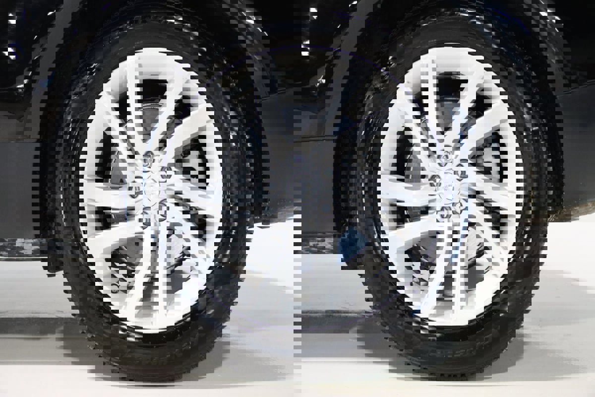 Used 2018 Land Rover Discovery HSE image 72