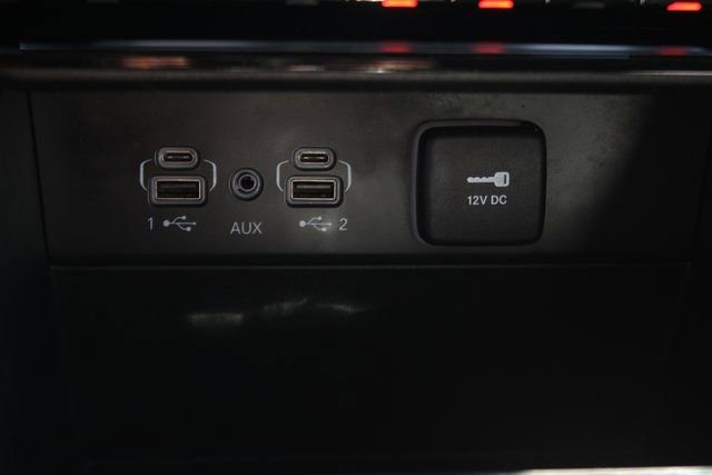 Used 2024 Jeep Grand Cherokee Limited image 7