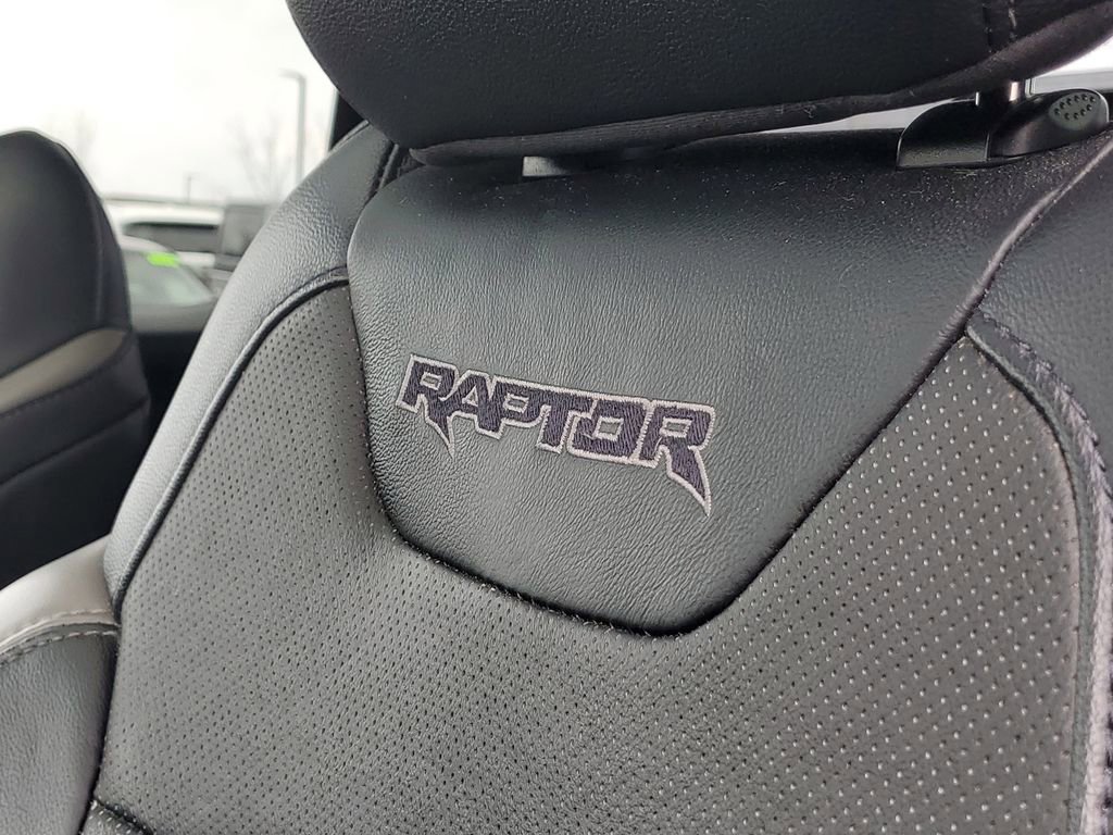 Used 2018 Ford F150 Raptor w/ Equipment Group 802A Luxury image 9