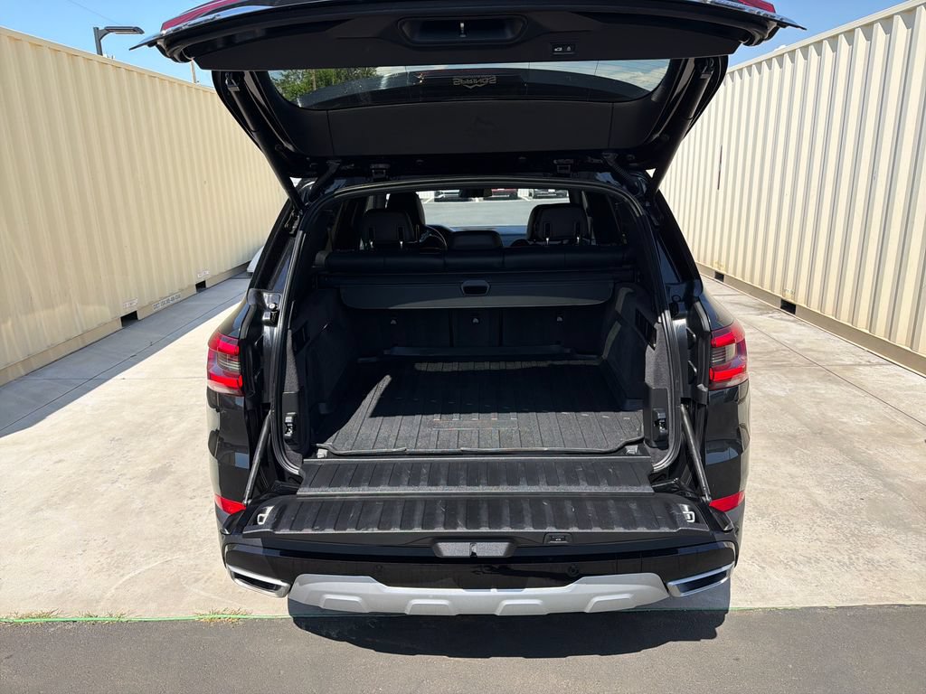 Used 2019 BMW X5 xDrive40i w/ Convenience Package AWD/4WD image 19