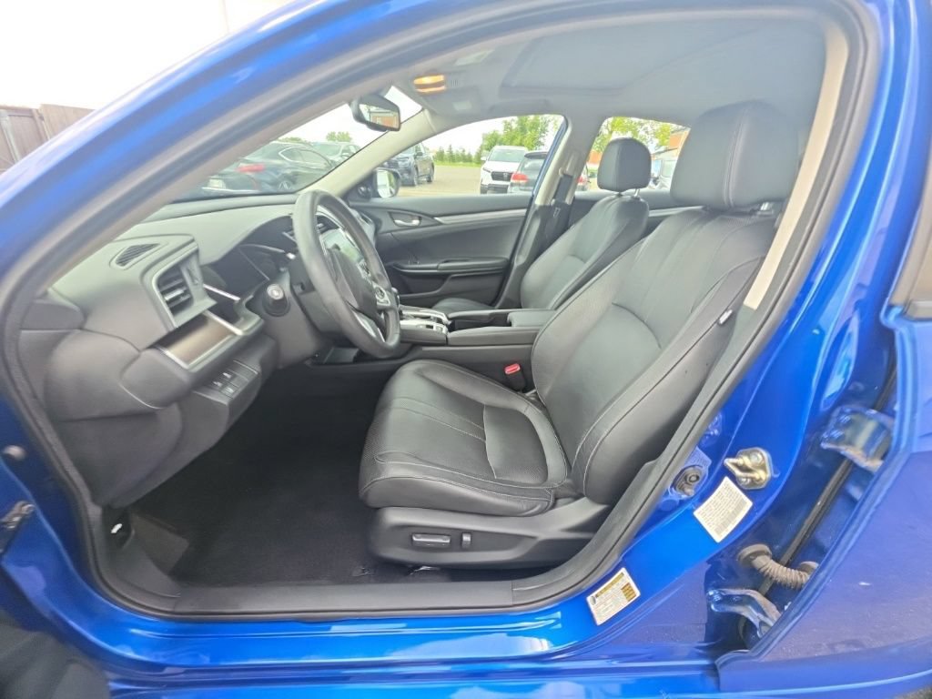 Used 2016 Honda Civic Touring image 13