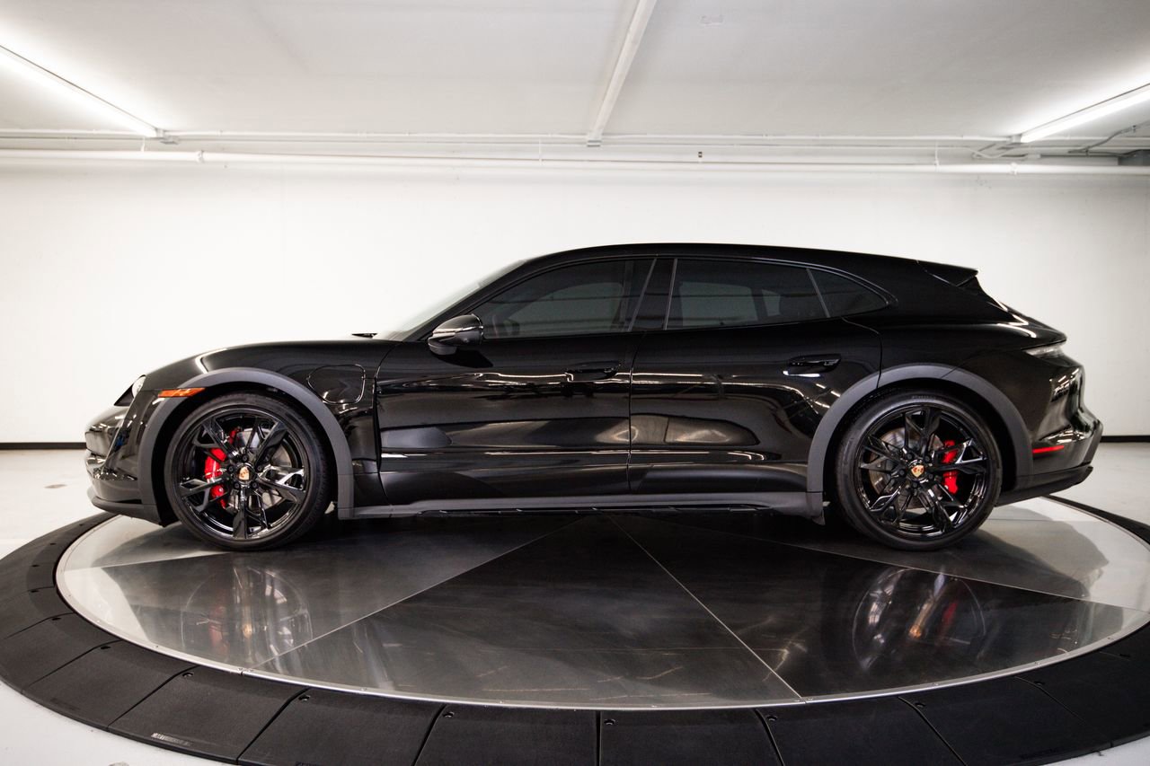 Certified 2024 Porsche Taycan 4S AWD/4WD image 2