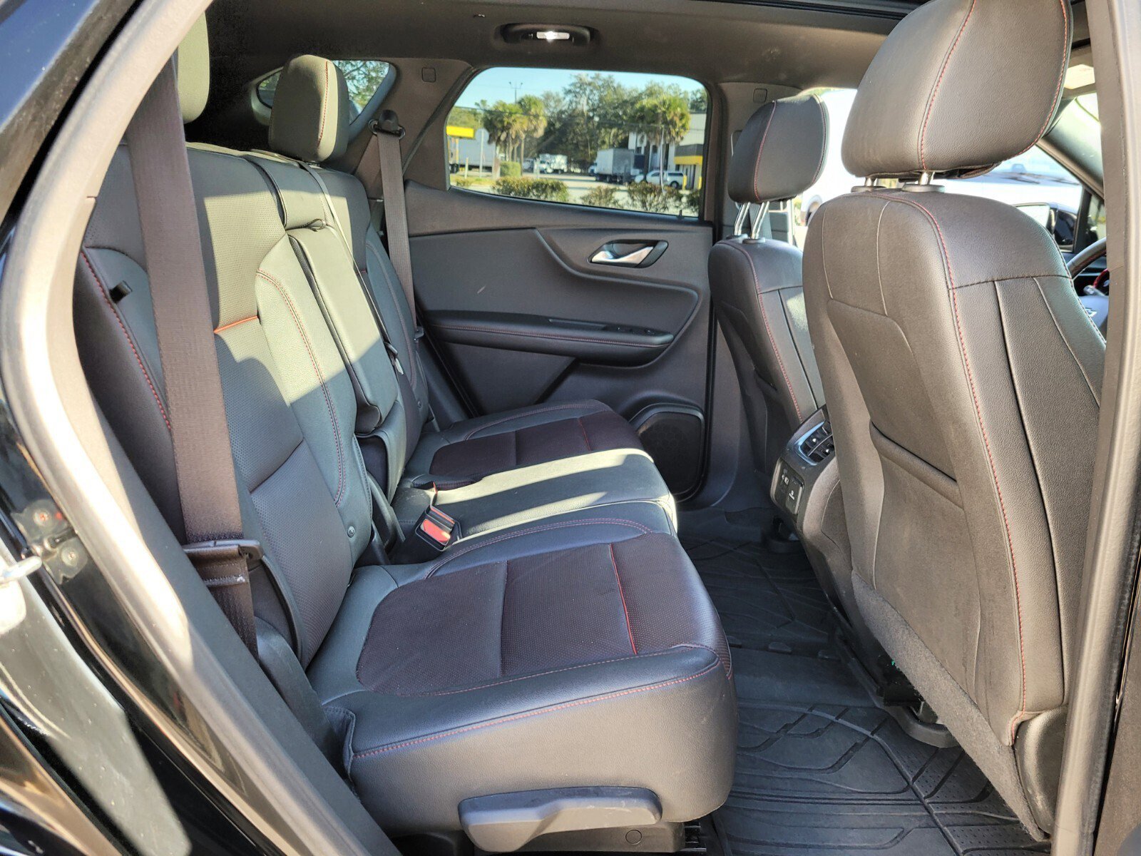 Certified 2023 Chevrolet Blazer RS w/ Driver Confidence II Package image 29