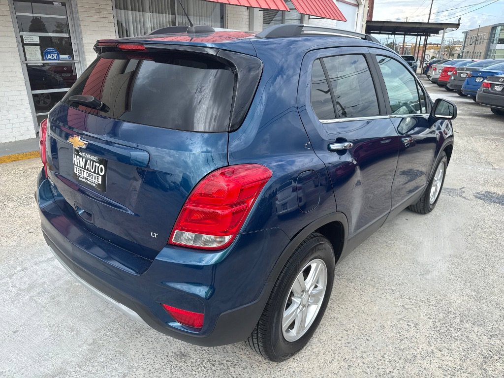 Used 2019 Chevrolet Trax LT w/ LT Convenience Package image 4