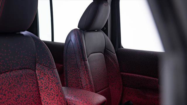 Used 2025 Jeep Gladiator Sport image 28