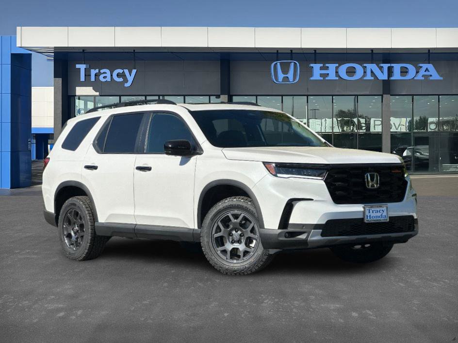 New 2025 Honda Pilot TrailSport