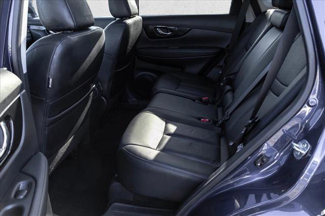 Used 2020 Nissan Rogue SL w/ Premium Package image 20