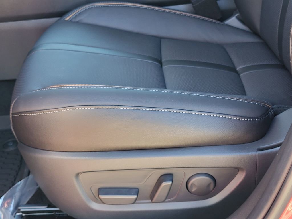 New 2026 MAZDA CX-50 AWD 2.5 Hybrid w/ Cargo Package image 17