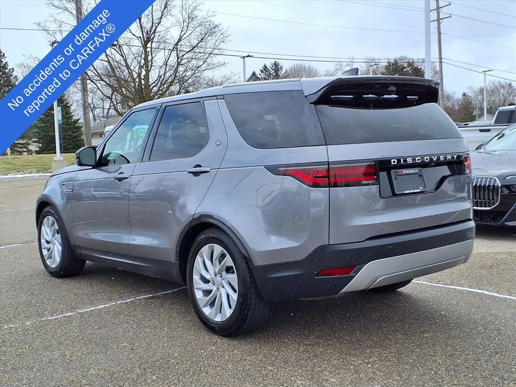Used 2024 Land Rover Discovery S image 8