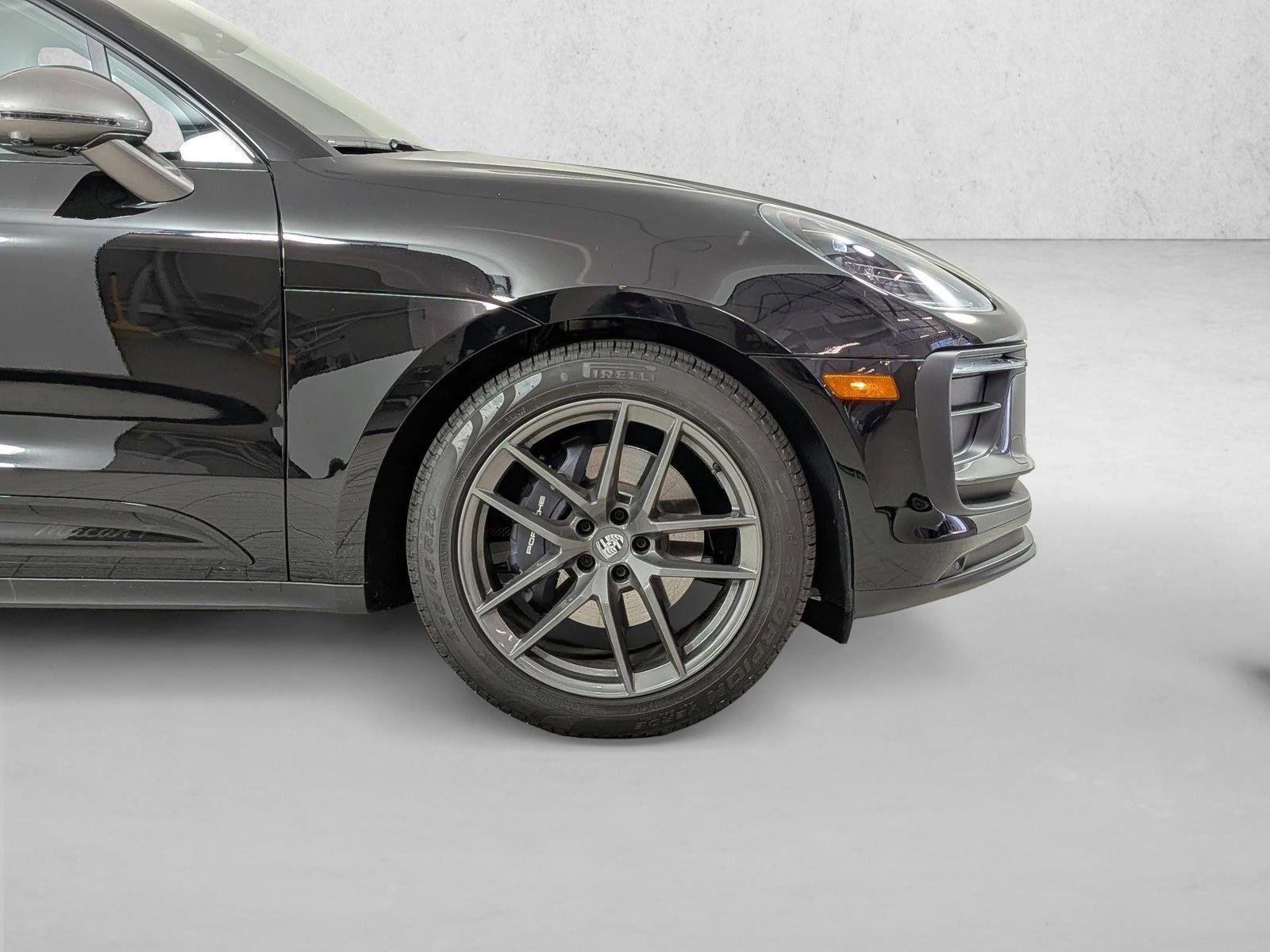 Used 2026 Porsche Macan AWD/4WD image 11
