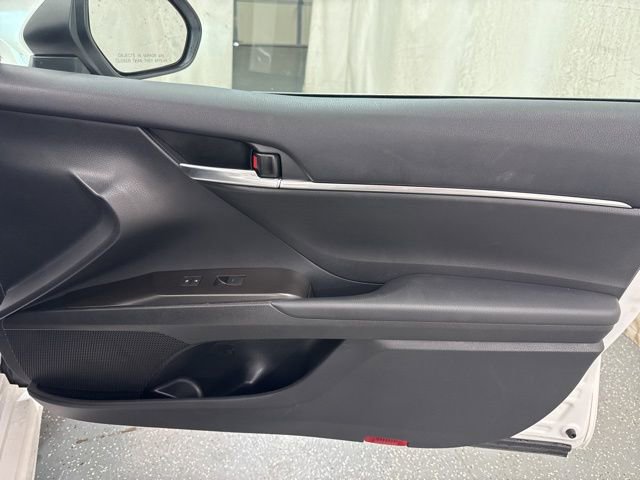 Used 2024 Toyota Camry SE FWD image 13