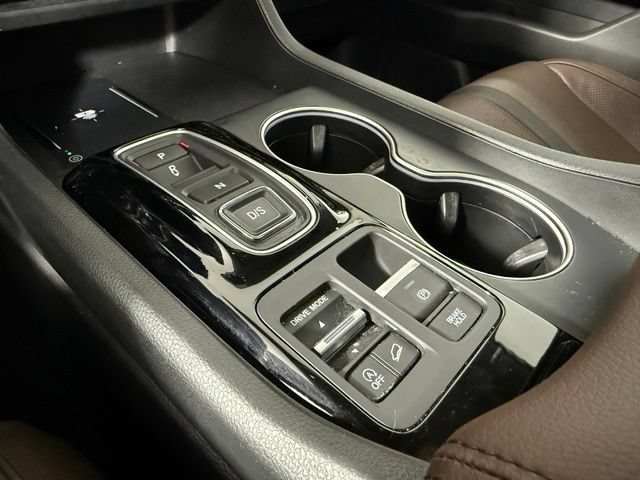 Used 2025 Honda Pilot Elite image 25