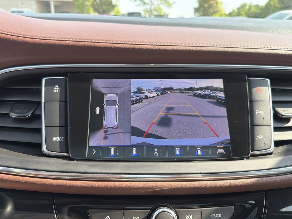 Used 2020 Buick Enclave Avenir w/ Avenir Technology Package FWD image 30