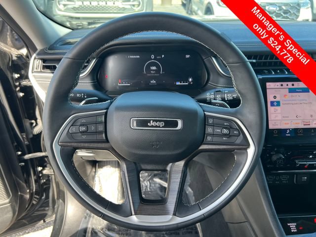 Used 2023 Jeep Grand Cherokee Limited AWD/4WD image 14