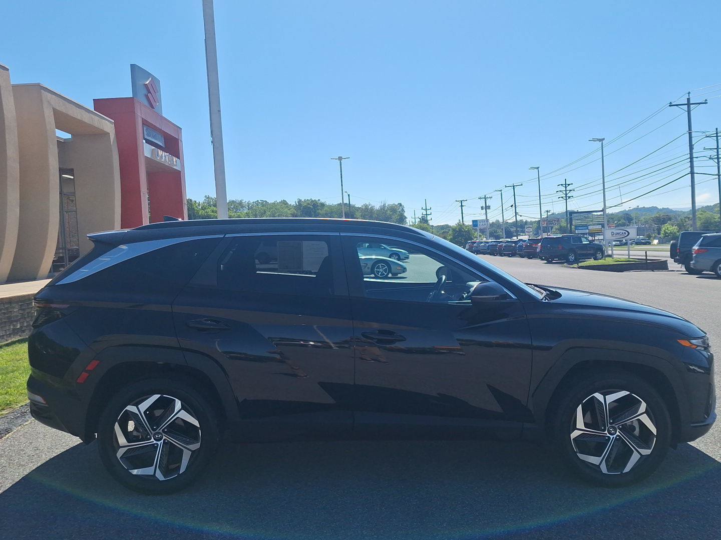 Used 2023 Hyundai Tucson SEL w/ Convenience Package AWD/4WD image 2