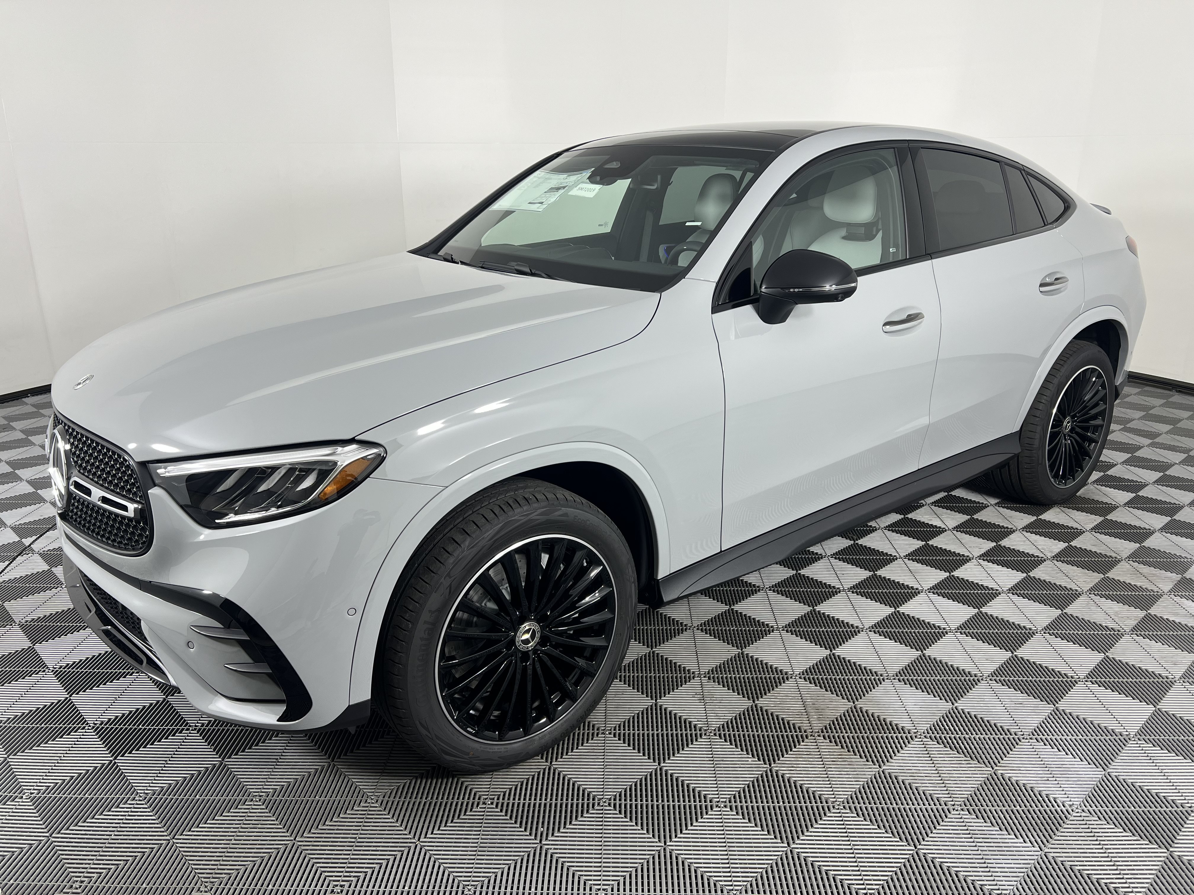 New 2027 Mercedes-Benz GLC 300 4MATIC image 7