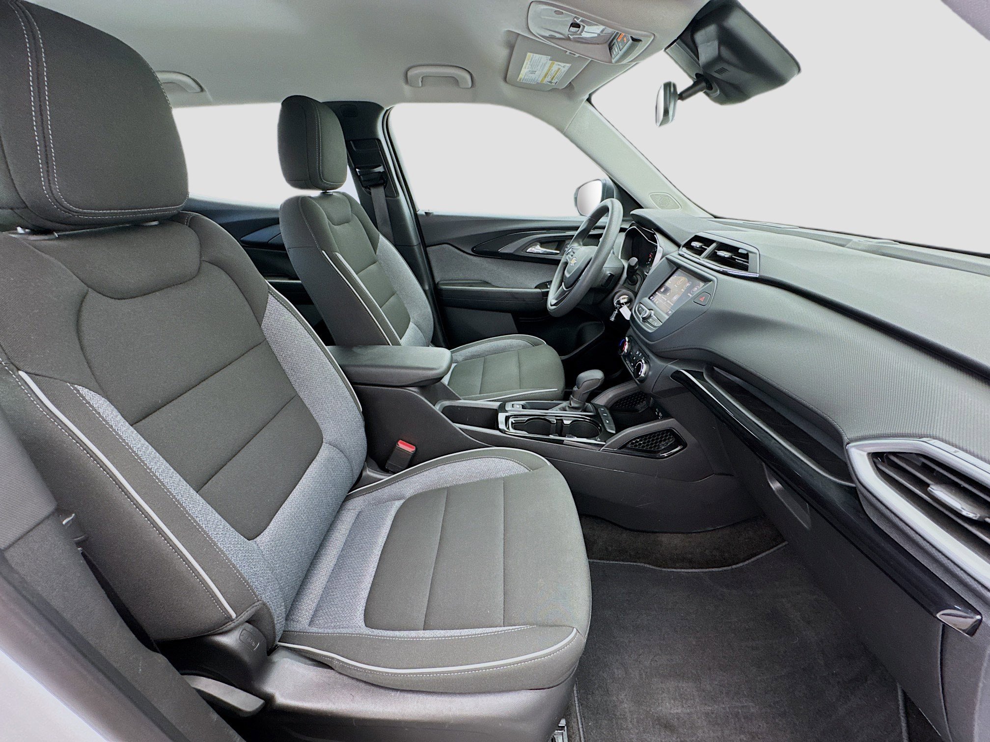 Used 2023 Chevrolet TrailBlazer LS FWD image 18