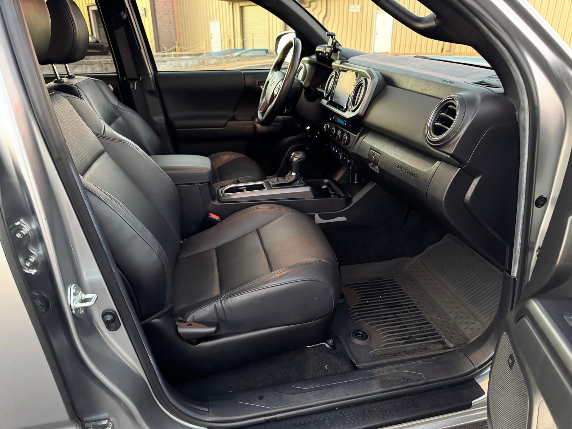 Used 2022 Toyota Tacoma image 33