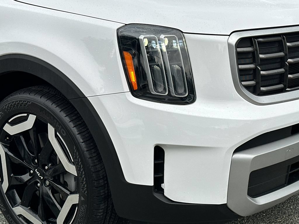 Certified 2023 Kia Telluride S w/ S Sunroof Package AWD/4WD image 9