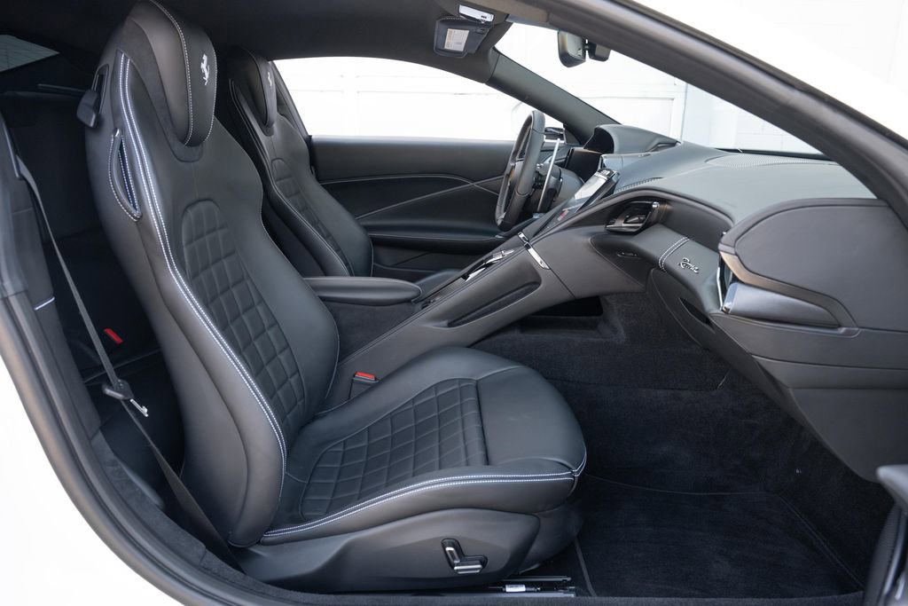 Used 2022 Ferrari Roma RWD image 53
