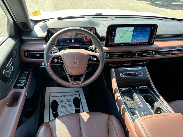 Used 2025 Lincoln Aviator Reserve image 23