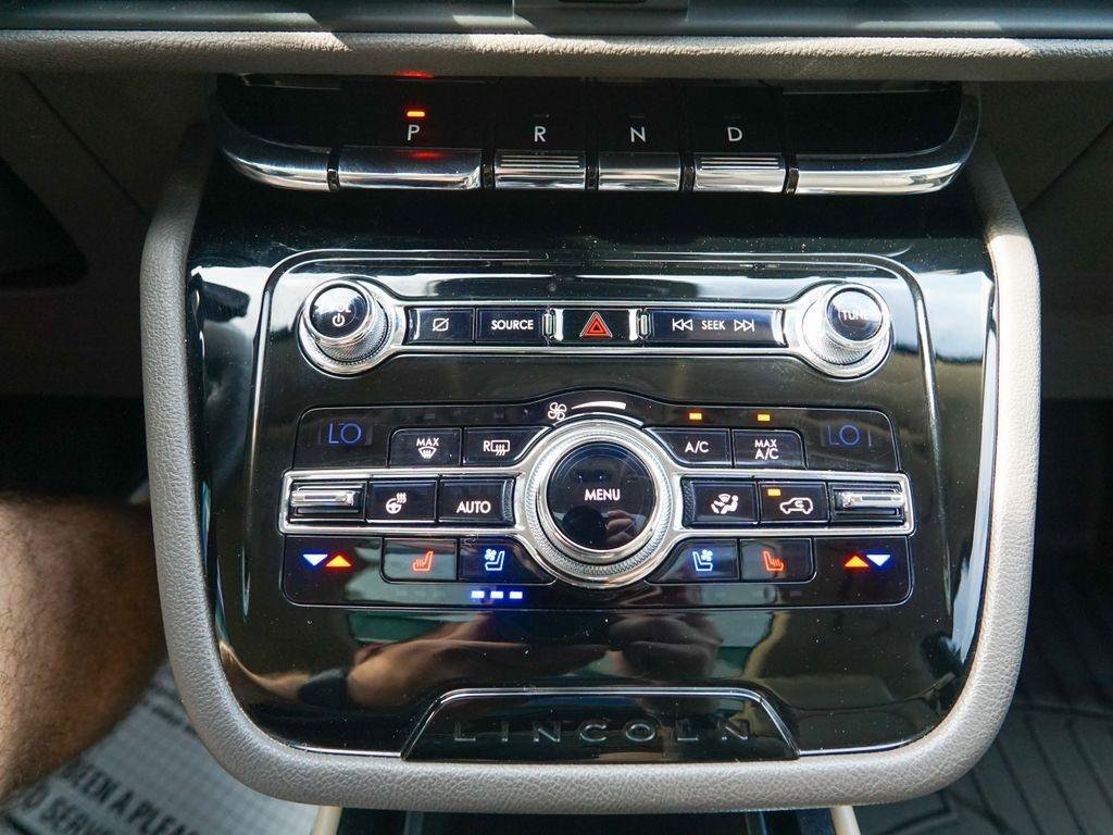 Used 2020 Lincoln Corsair Reserve w/ Equipment Group 201A FWD image 31