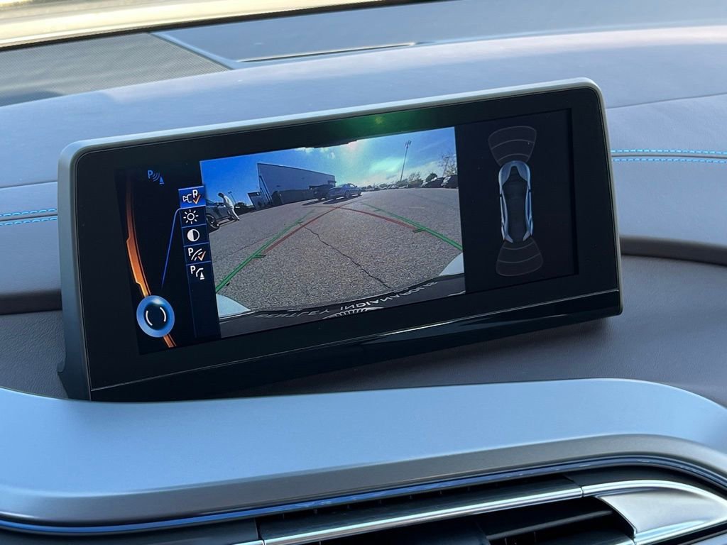 Used 2014 BMW i8 image 24