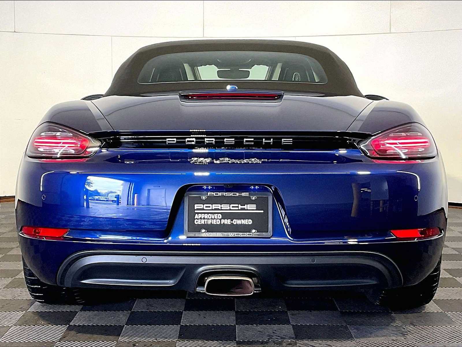 Certified 2022 Porsche 718 Boxster RWD image 6