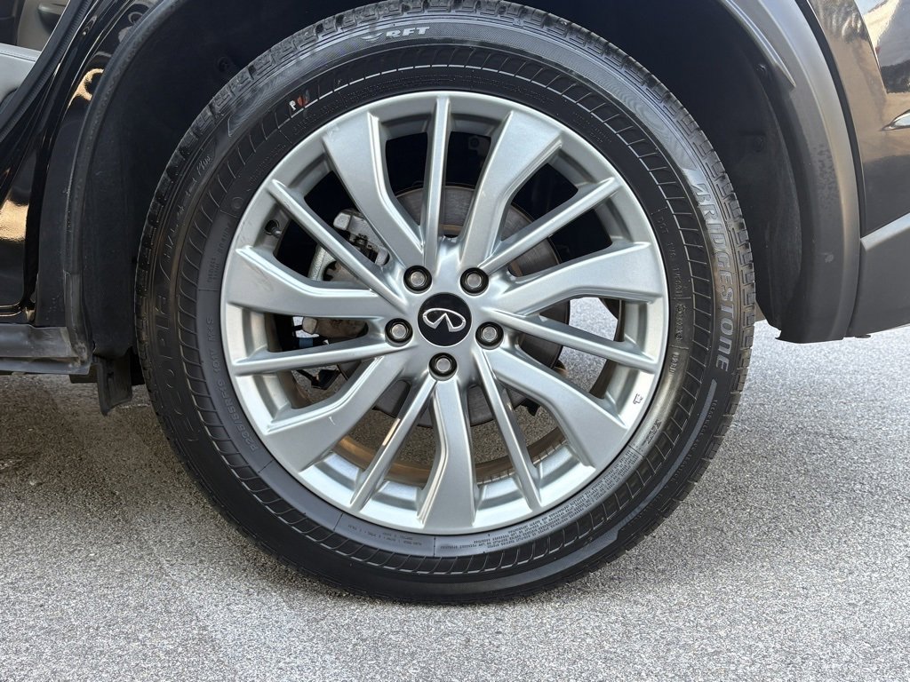 Certified 2024 INFINITI QX50 Luxe image 8