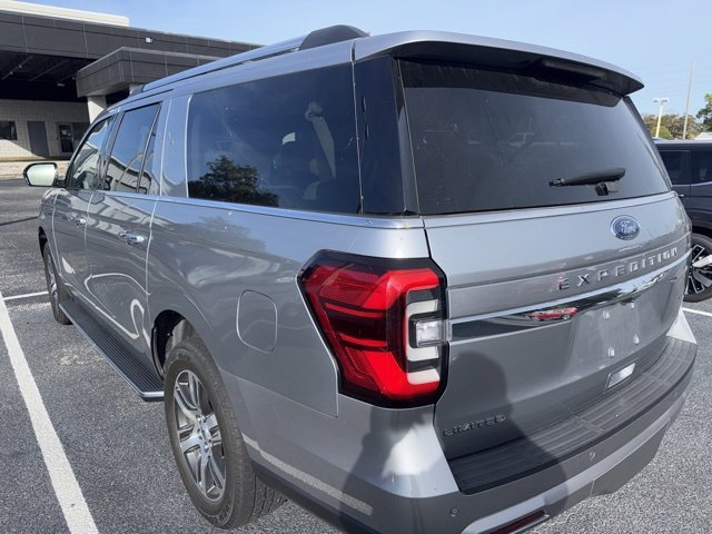 Used 2023 Ford Expedition Max Limited image 6