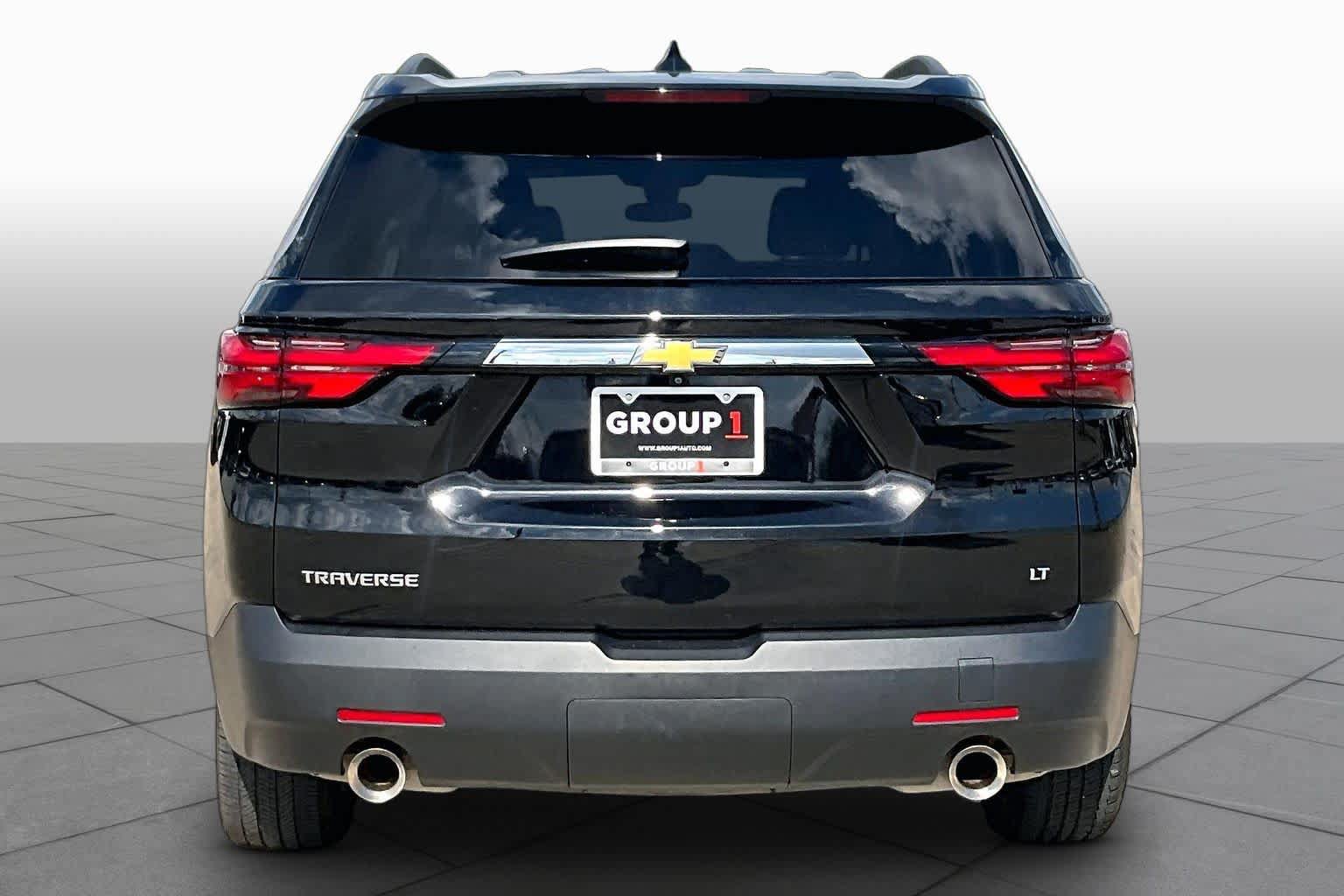 Used 2023 Chevrolet Traverse LT FWD image 5