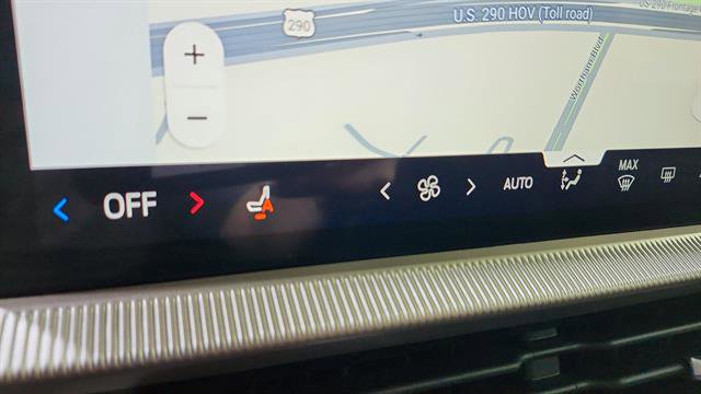 Used 2025 Ford Explorer Active RWD image 19