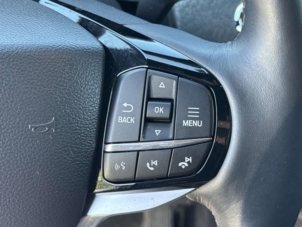Used 2025 Ford Explorer Platinum AWD/4WD image 24