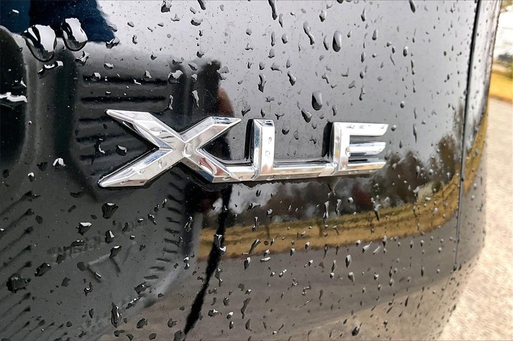 Used 2025 Toyota Grand Highlander XLE image 7