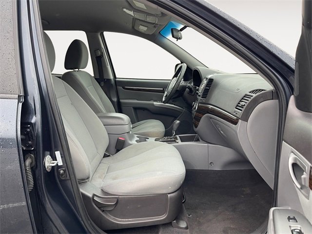 Used 2011 Hyundai Santa Fe GLS image 15