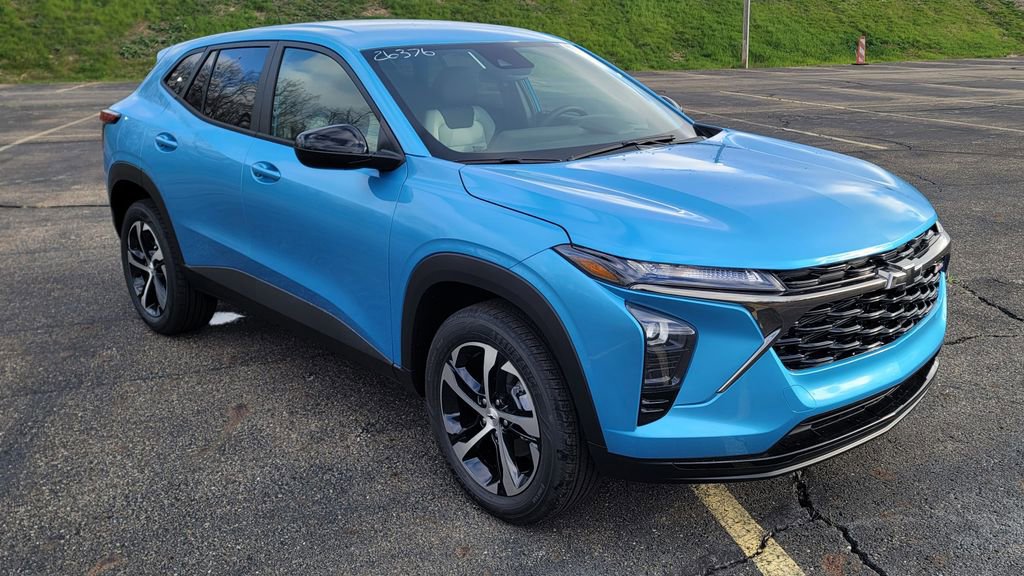 New 2026 Chevrolet Trax RS image 2