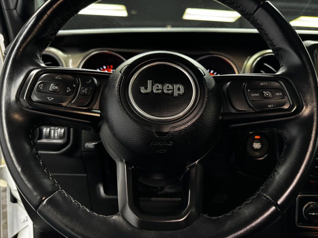 Used 2022 Jeep Gladiator Willys image 23