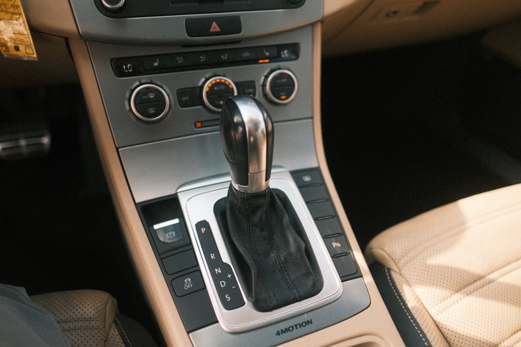 Used 2013 Volkswagen CC Executive AWD/4WD image 23