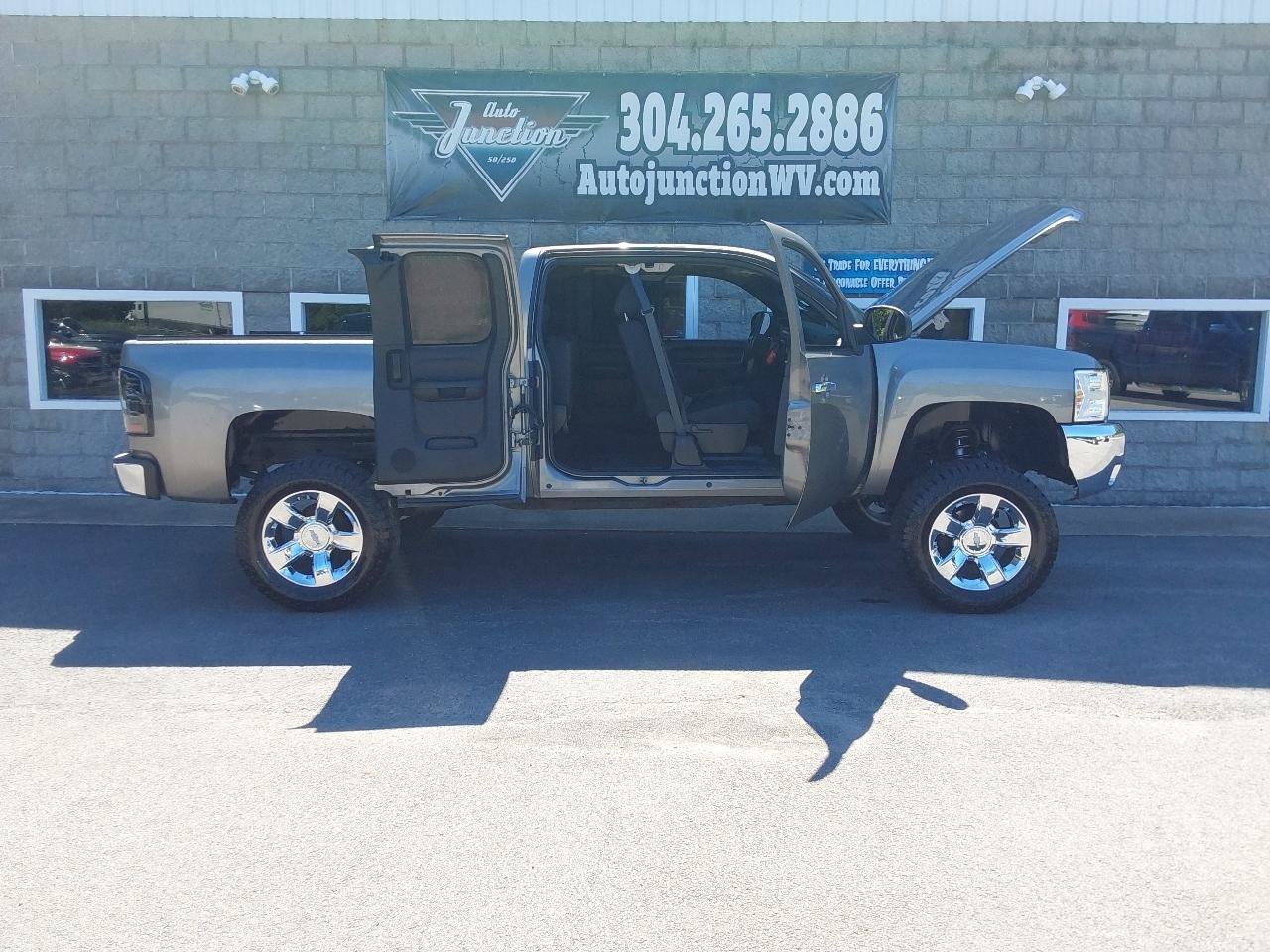 Used 2013 Chevrolet Silverado 1500 LT w/ All-Star Edition AWD/4WD image 31